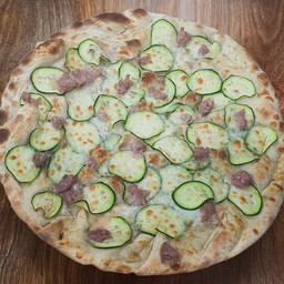 SALSICCIA E ZUCCHINE 